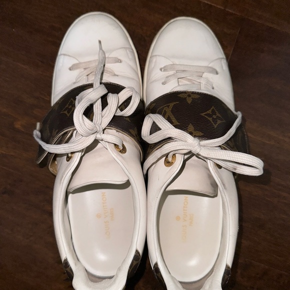 Louis Vuitton Sneakers - Picture 3 of 5